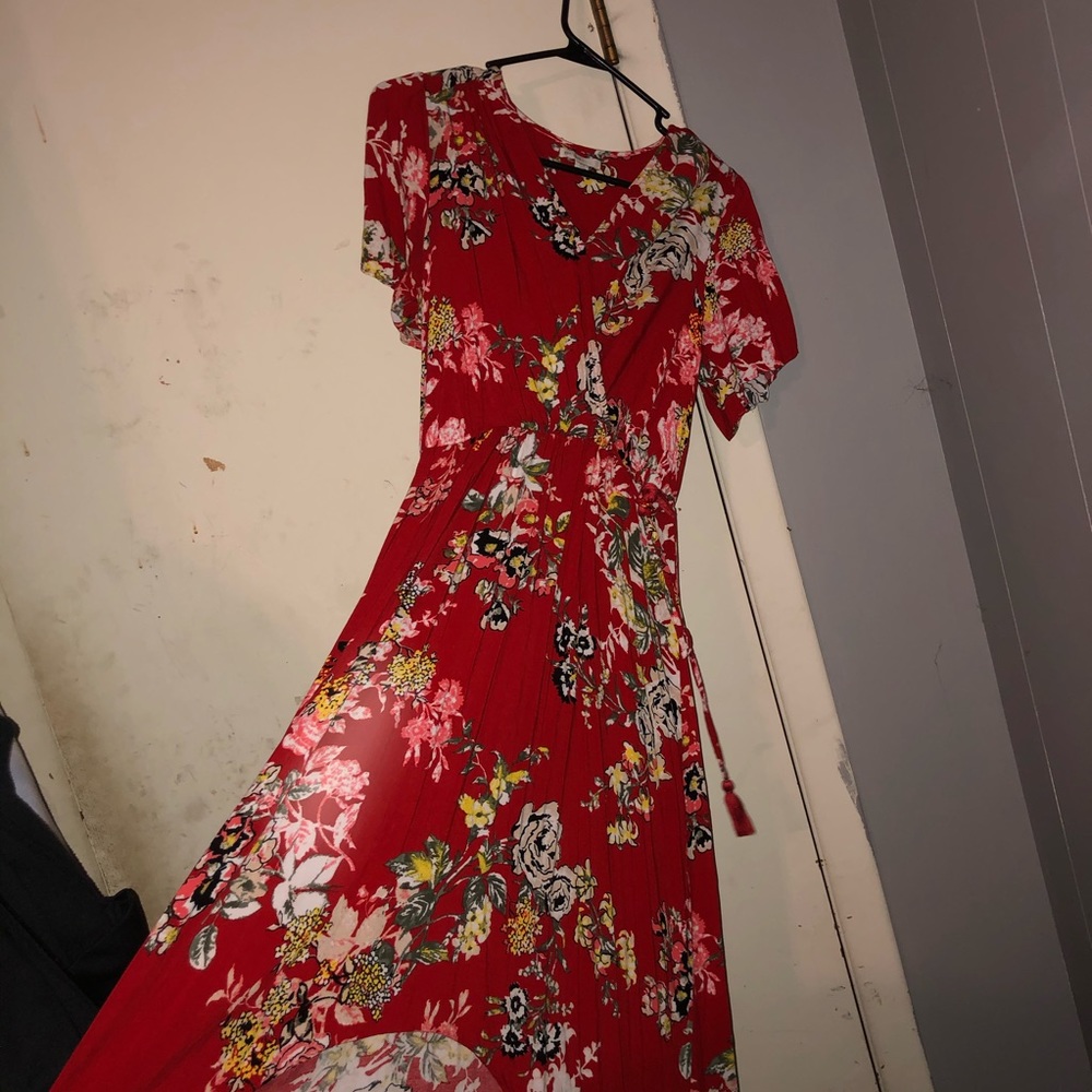 Long read floral dress